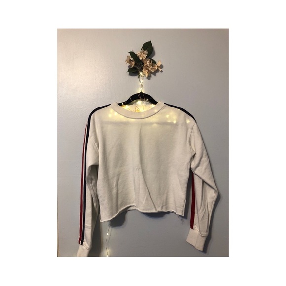 Forever 21 white crop top, fuzzy inside! - Picture 1 of 1